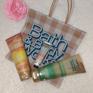 Bath & Body Works Body Cream And Hand Cream Bundle Giftable New Vanilla Coconut